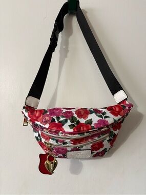 Juicy Couture Floral Rose Heart Fanny Pack.